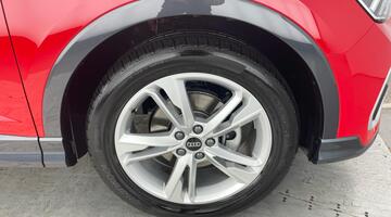 2025 Audi TFSI CoD 35 S line Sportback S Tronic Euro 6 5-door (Red) - Image: 5