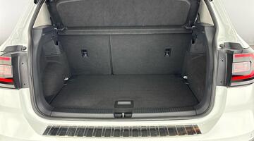 2023 Volkswagen 1.0 TSI Black Edition Euro 6 5-door (White) - Image: 26