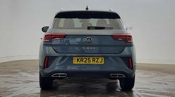 2025 Volkswagen 2.0 TDI R-Line DSG Euro 6 5-door (Blue) - Image: 8