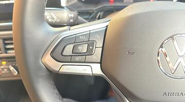 2025 Volkswagen 1.0 TSI Life Euro 6 5-door (White) - Image: 30