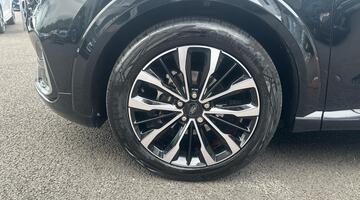 2022 Ford 1.0T EcoBoost MHEV ST-Line Vignale DCT Euro 6 5-door (Black) - Image: 17