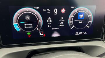 2025 Volkswagen 2.0 TDI Match DSG Euro 6 5-door (Black) - Image: 13