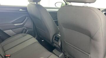 2022 Volkswagen 1.0 TSI Life Euro 6 5-door (Grey) - Image: 27