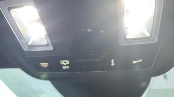 2025 Volkswagen Pro 77kWh Match Auto 5-door (Blue) - Image: 21