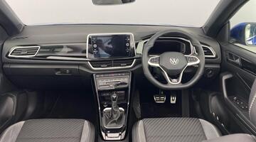 2025 Volkswagen TSI R-Line DSG 2WD Euro 6 2-door (Blue) - Image: 8