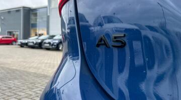 2025 Audi 2.0 TFSI S line S Tronic Euro 6 5-door (Blue) - Image: 17