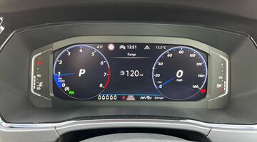 2025 Volkswagen TSI EVO R-Line DSG Euro 6 5-door (Grey) - Image: 12