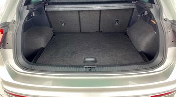 2019 Volkswagen 2.0 TDI R-Line Tech DSG 4Motion Euro 6 5-door (Grey) - Image: 38