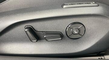 2025 Škoda 2.0 TDI SE L DSG Euro 6 5-door (Yellow) - Image: 24