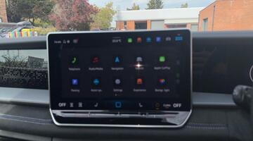 2025 Volkswagen TSI eHybrid 19.7kWh R-Line Edition DSG Euro 6 5-door (White) - Image: 7