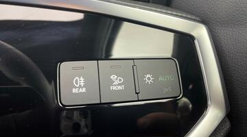 2025 Audi TFSI CoD 35 S line Sportback S Tronic Euro 6 5-door (Red) - Image: 24