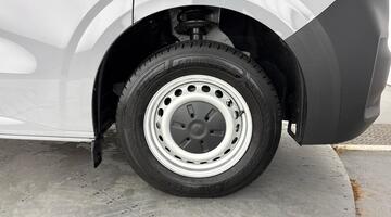 2025 Volkswagen 2.0 TDI T3Commerce Auto FWD SWB Euro 6 5-door (Grey) - Image: 5