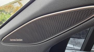 2025 Volkswagen Pro 77kWh Match Plus Fastback Auto 5-door (Multicolour) - Image: 43