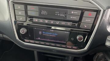 2022 Volkswagen 36.8kWh Auto 5-door (Blue) - Image: 7