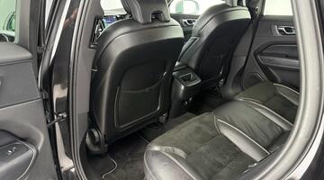 2019 Volvo 2.0 D4 R-Design Auto Euro 6 5-door (Black) - Image: 31