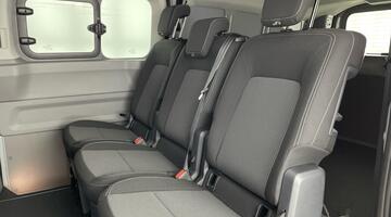 2025 Volkswagen T32 65kWh Commerce Pro Kombi Auto LWB 5-door (Grey) - Image: 29