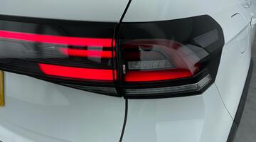 2023 Volkswagen 1.0 TSI Life DSG Euro 6 5-door (White) - Image: 27