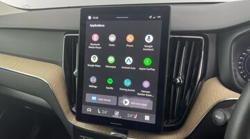 2025 Volvo 2.0 B5 MHEV Plus Pro Auto Euro 6 5-door (Grey) - Image: 7