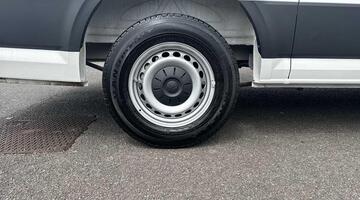 2025 Volkswagen 2.0 TDI CR35 Commerce RWD LWB High Roof Euro 6 5-door (White) - Image: 14