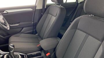 2025 Volkswagen TSI Match Euro 6 5-door (Silver) - Image: 34