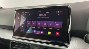 2022 SEAT TSI EVO SE Technology DSG Euro 6 5-door (Red) - Image: 14