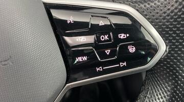 2020 Volkswagen 2.0 TDI R-Line DSG 4Motion Euro 6 5-door (Silver) - Image: 24