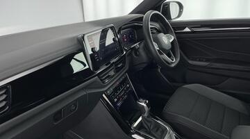 2023 Volkswagen TSI R-Line DSG 2WD Euro 6 2-door (Multicolour) - Image: 2