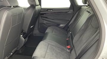 2025 Volkswagen Pro 77kWh Match Tourer Auto 5-door (White) - Image: 1