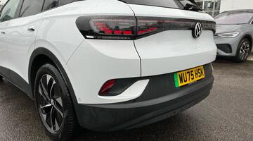 2025 Volkswagen Pro 77kWh Match Auto 5-door (White) - Image: 33