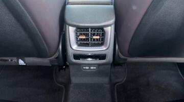 2025 CUPRA EHybrid 25.8kWh VZ2 DSG Euro 6 5-door (Purple) - Image: 18