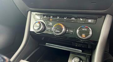 2023 Škoda 2.0 TDI SE L DSG Euro 6 5-door (Blue) - Image: 15