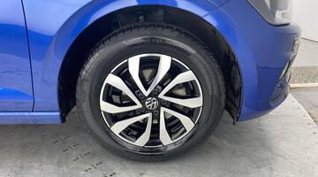 2021 Volkswagen 1.0 TSI Active Euro 6 5-door (Blue) - Image: 5