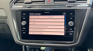 2023 Volkswagen TSI R-Line DSG Euro 6 5-door (Black) - Image: 19