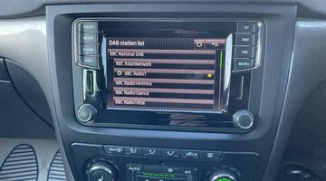 2017 Škoda TSI SE L Drive Outdoor DSG Euro 6 5-door (Grey) - Image: 10