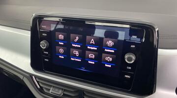 2023 Volkswagen TSI Life Euro 6 5-door (Red) - Image: 18