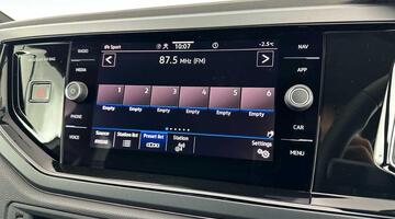 2024 Volkswagen 1.0 TSI R-Line DSG Euro 6 5-door (Silver) - Image: 7