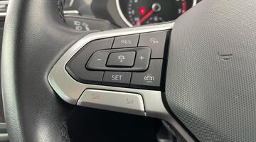 2022 Volkswagen TSI Active Euro 6 5-door (Black) - Image: 21