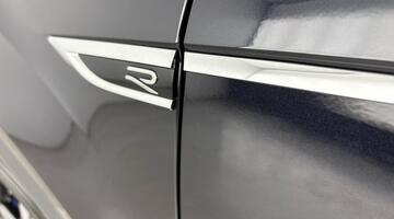 2025 Volkswagen 2.0 TSI R DSG 4Motion Euro 6 5-door (Black) - Image: 38