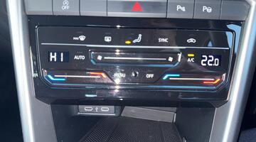 2023 Volkswagen 1.0 TSI Life Euro 6 5-door (Grey) - Image: 30