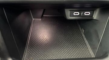 2021 Volkswagen 1.0 TSI R-Line Euro 6 5-door (White) - Image: 25