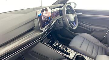 2025 Volkswagen 2.0 TSI R Black Edition DSG 4Motion Euro 6 5-door (White) - Image: 2