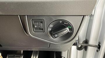 2022 Volkswagen 1.0 TSI R-Line DSG Euro 6 5-door (Silver) - Image: 20