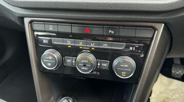 2019 Volkswagen TSI EVO SE Euro 6 5-door (Blue) - Image: 9