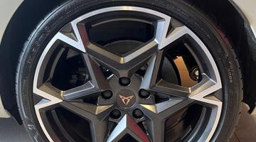 2025 CUPRA EHybrid 25.8kWh VZ1 DSG Euro 6 5-door (Grey) - Image: 5