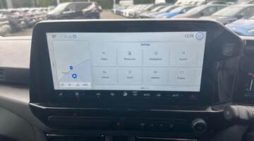 2025 Ford 2.0 320 EcoBlue Titanium Luxe Auto LEuro 6 5-door (Grey) - Image: 11