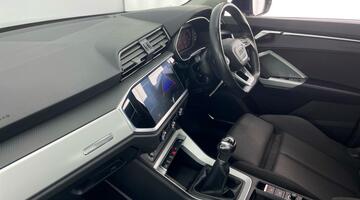 2020 Audi TFSI CoD 35 Sport Euro 6 5-door (Blue) - Image: 2