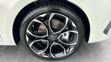 2025 CUPRA EHybrid 25.8kWh V1 DSG Euro 6 5-door (Grey) - Image: 5