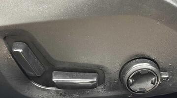 2025 Volvo 2.0 B4 MHEV Plus DCT Auto Euro 6 5-door (Blue) - Image: 27