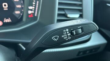 2025 Audi 1.0 TFSI 25 S line Sportback S Tronic Euro 6 5-door (Grey) - Image: 25