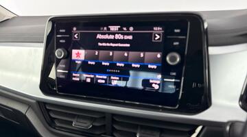 2022 Volkswagen 1.0 TSI Life Euro 6 5-door (Blue) - Image: 13